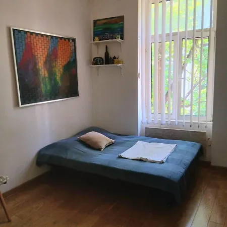 Vlada Apartment *